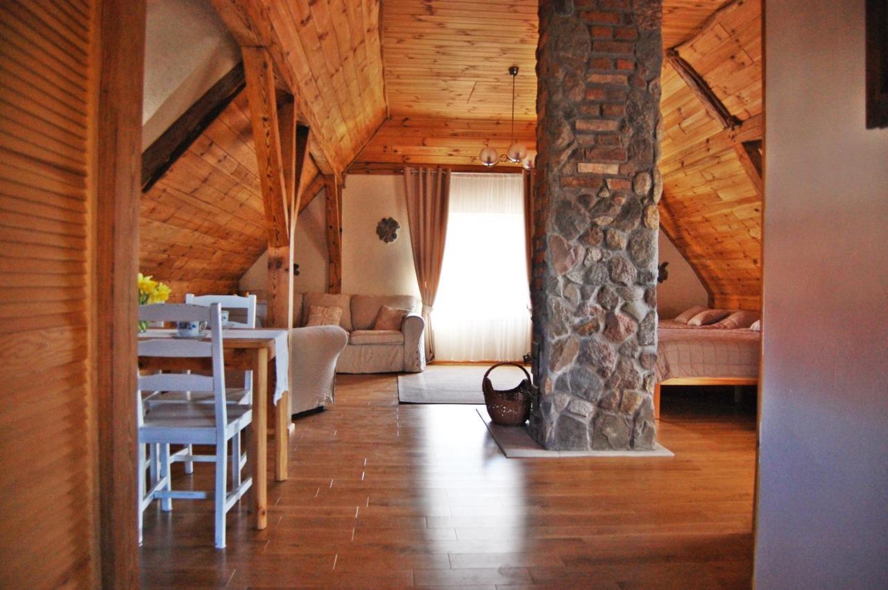 Oaza Pod Strzecha Klimatyczny Dom Z 3 Sypialniami Na Wylacznosc Z Kominkiem I Duzym Ogrodem Ustronie Morskie Exterior foto
